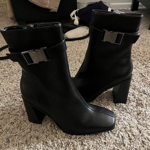 Boohoo black booties